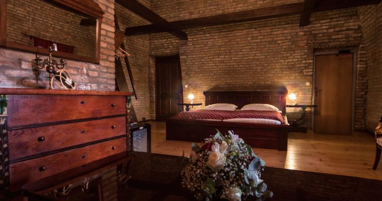 Chateau Krakovany Bagian luar foto